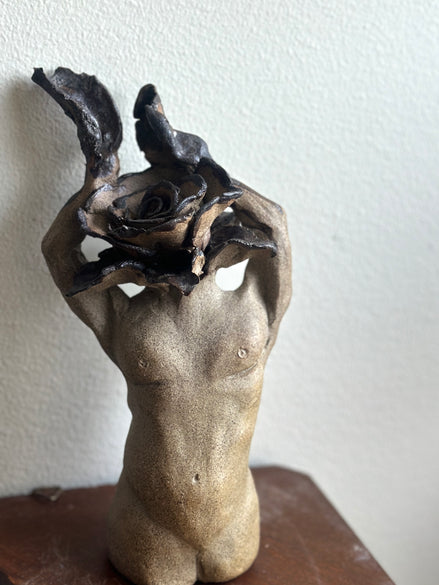 Torso in bloom